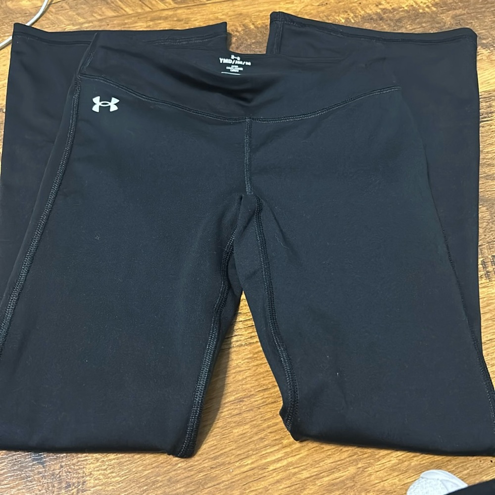 Under Armour girls flare leggings